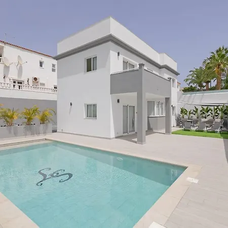 Stunning Within Nr Cristianos Apartment Chayofa